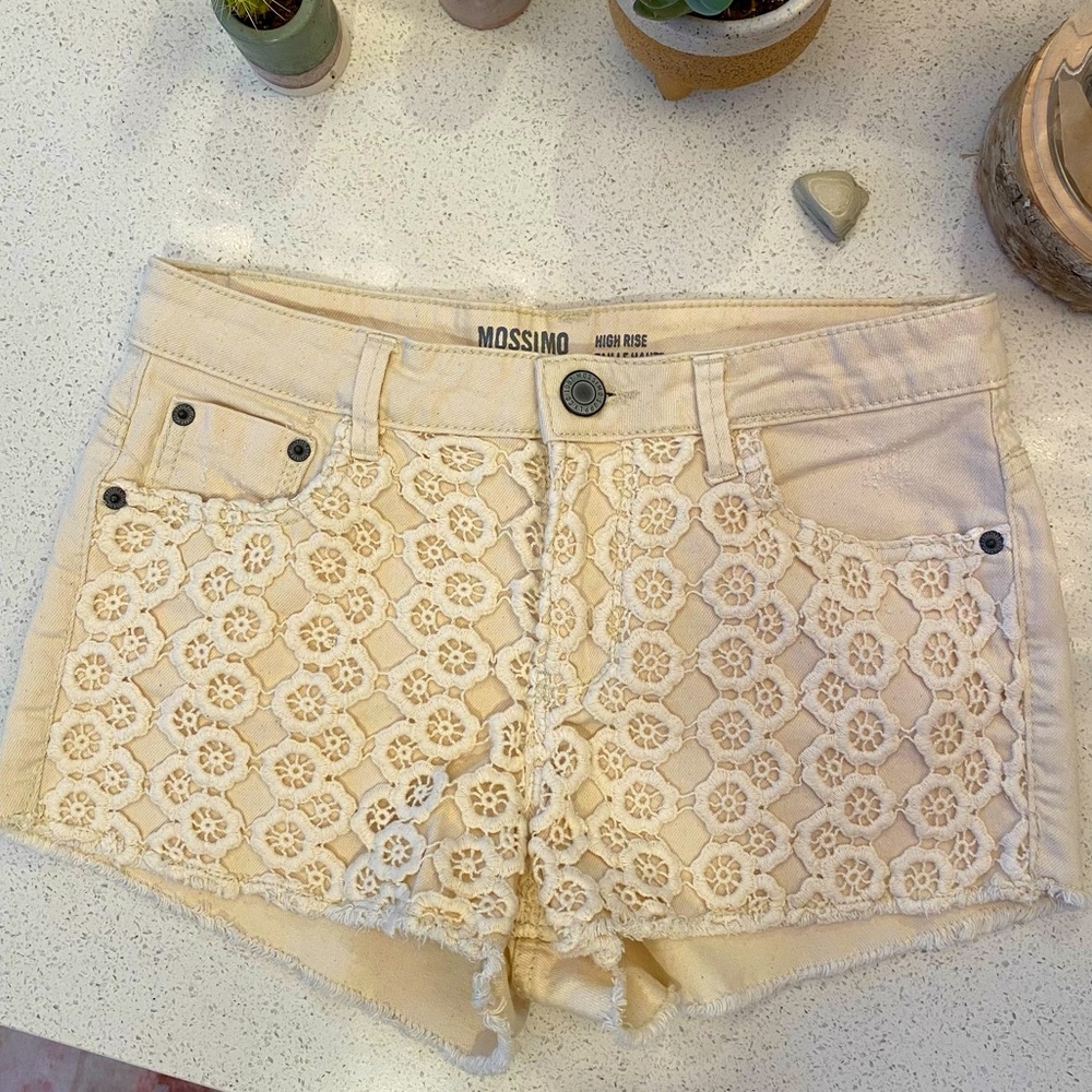 Flower lace shorts